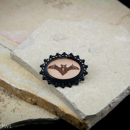 Fledermaus Button oval