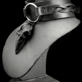 Birdskull Necklace Halsband breites Lederband mit Ring und Lederschädel Nr. 3