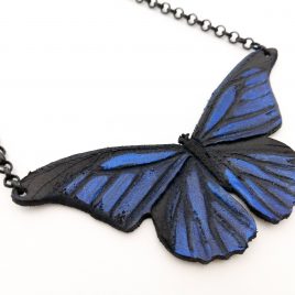 Halskette Kette Morpho rhetenor blauer Schmetterling Echtleder metallic
